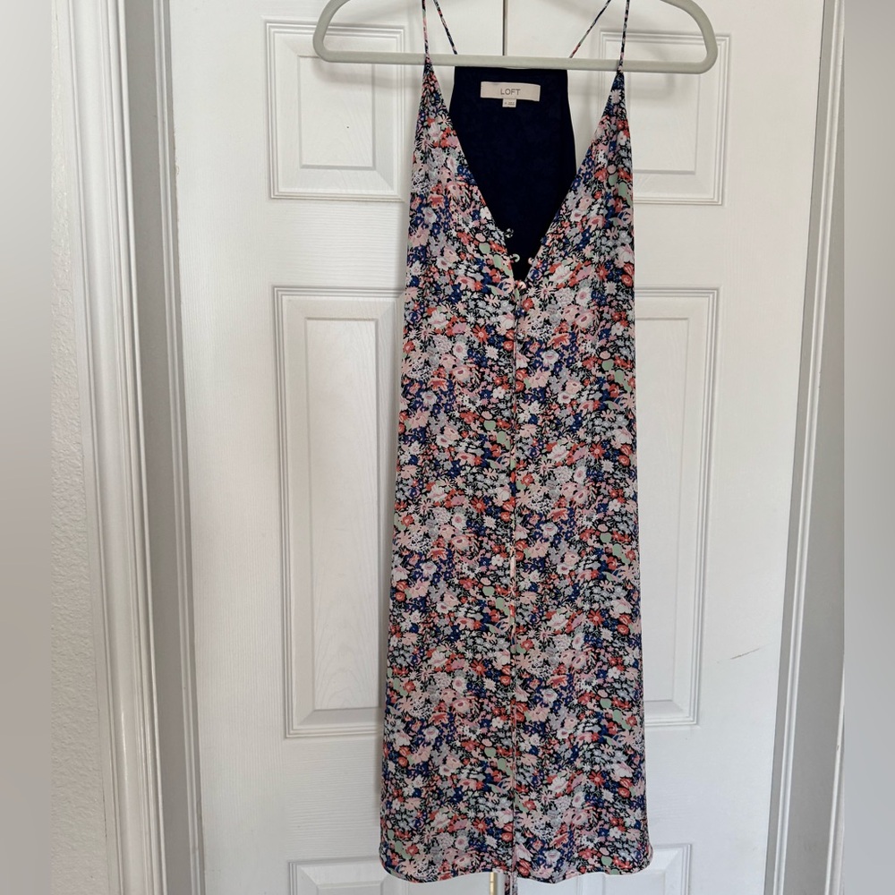 Loft swing dress with tie waist. Size m.